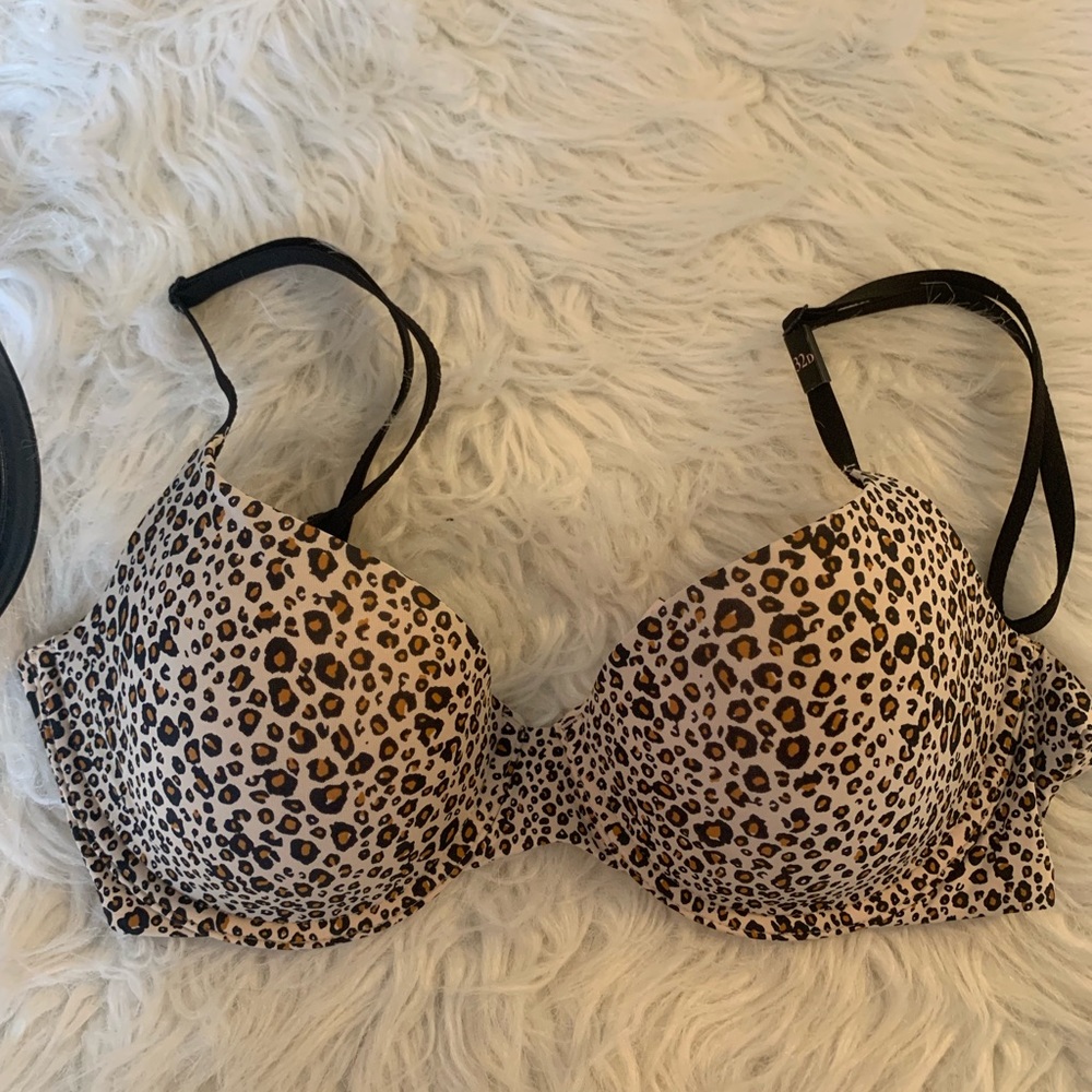 NWT Victoria Secret leopard bra
